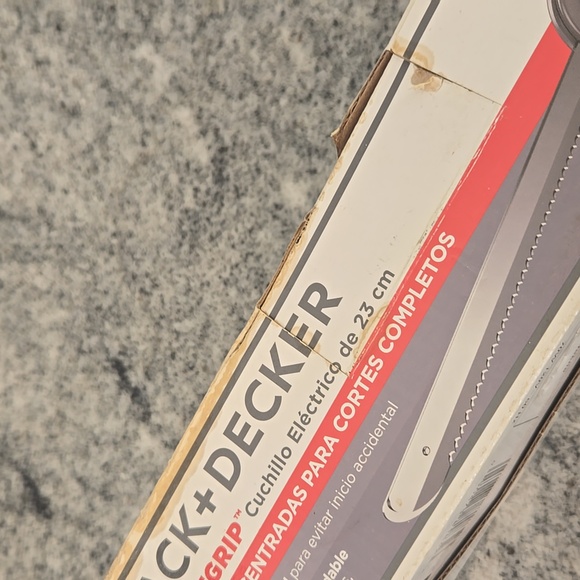 BLACK+DECKER Comfort Grip 9 Inch Electric Knife - Picture 11 of 11